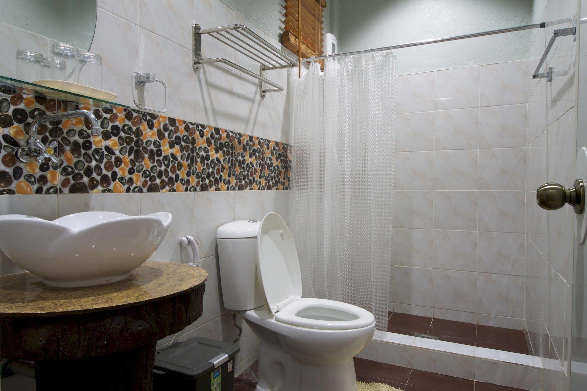 Ala Amid Bed And Breakfast Puerto Princesa Exterior photo
